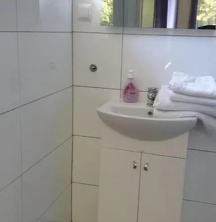 Apartment 3 *