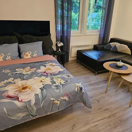 Apartamento 3 *